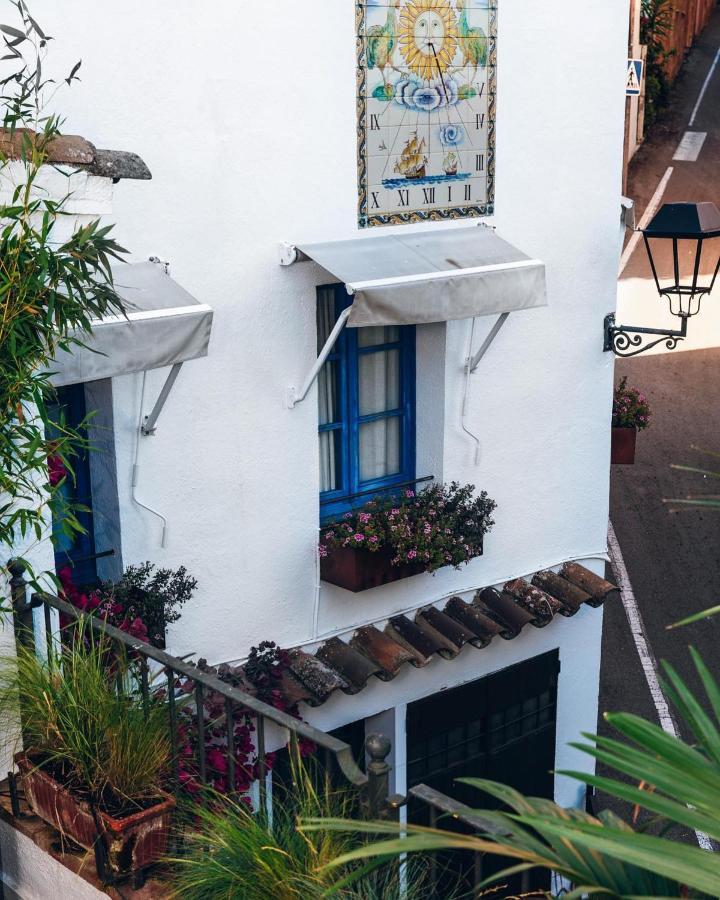 Hostal De La Placa - Hotel Boutique Cabrils Luaran gambar