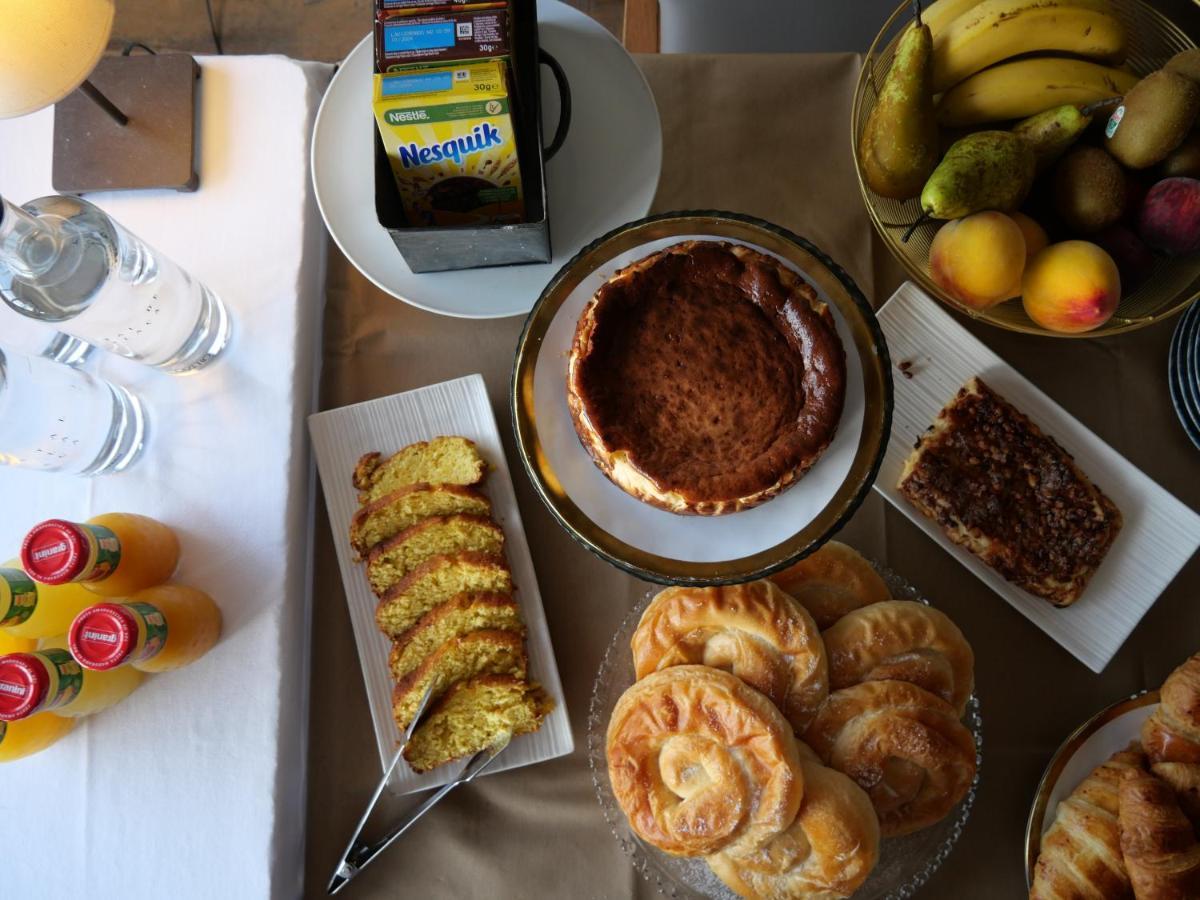 Hostal De La Placa - Hotel Boutique Cabrils Luaran gambar