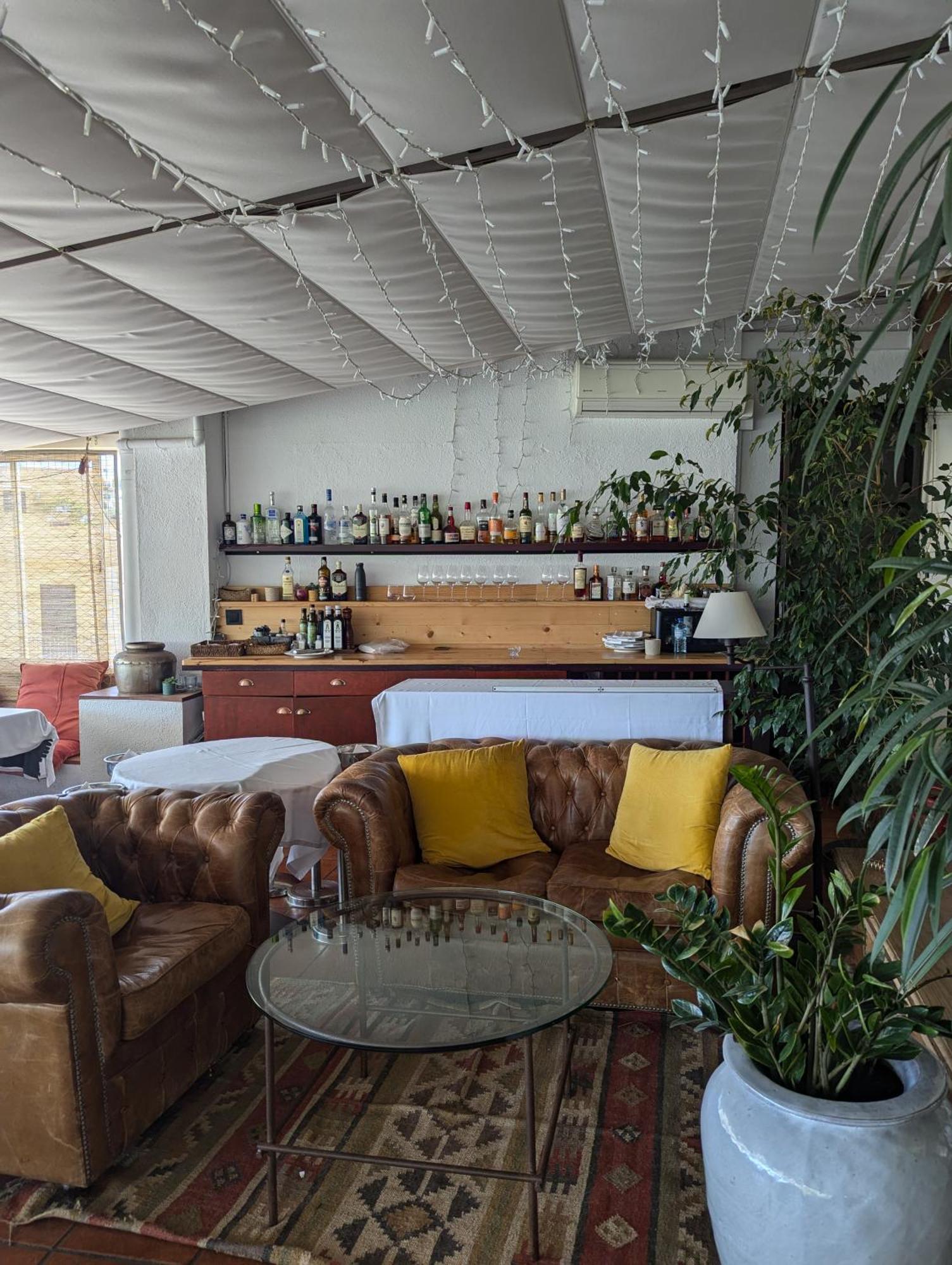 Hostal De La Placa - Hotel Boutique Cabrils Luaran gambar