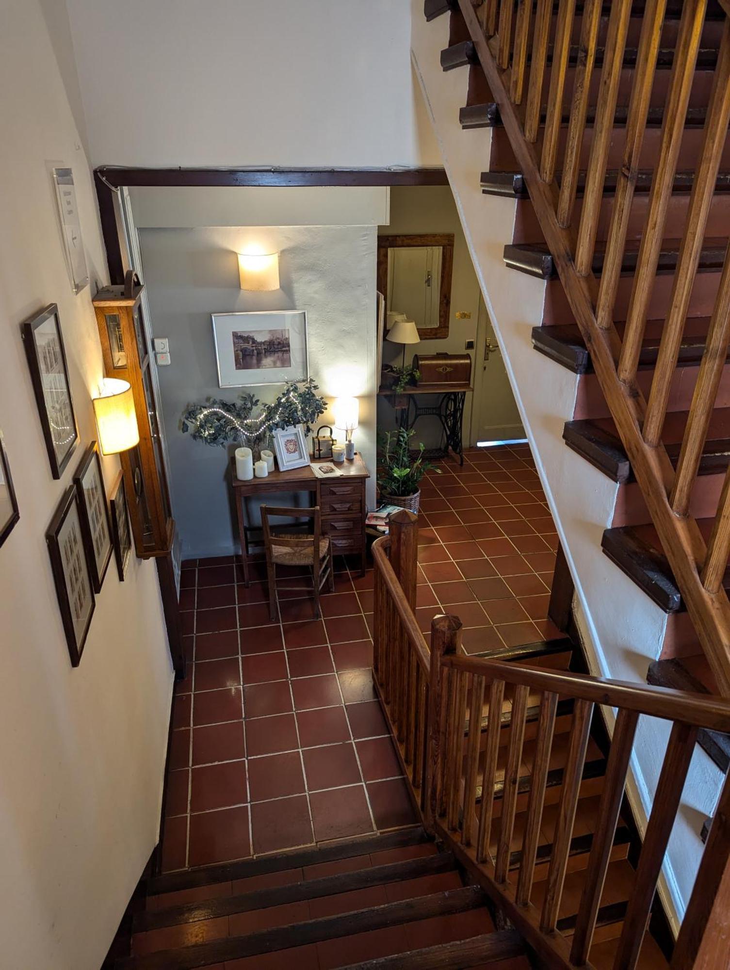 Hostal De La Placa - Hotel Boutique Cabrils Luaran gambar