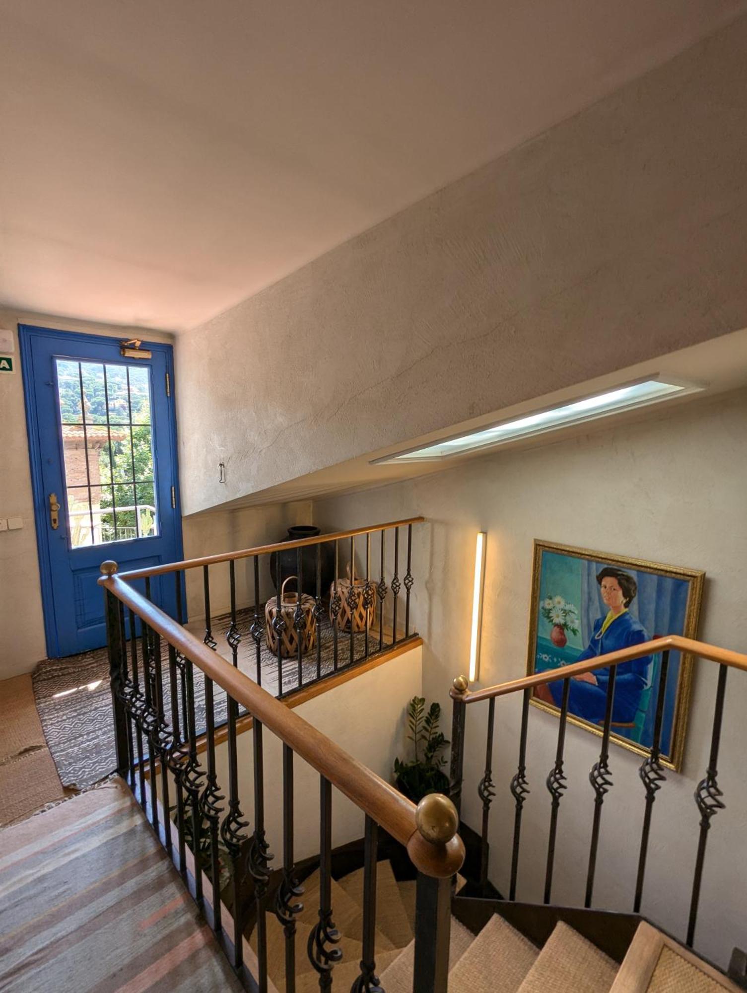 Hostal De La Placa - Hotel Boutique Cabrils Luaran gambar