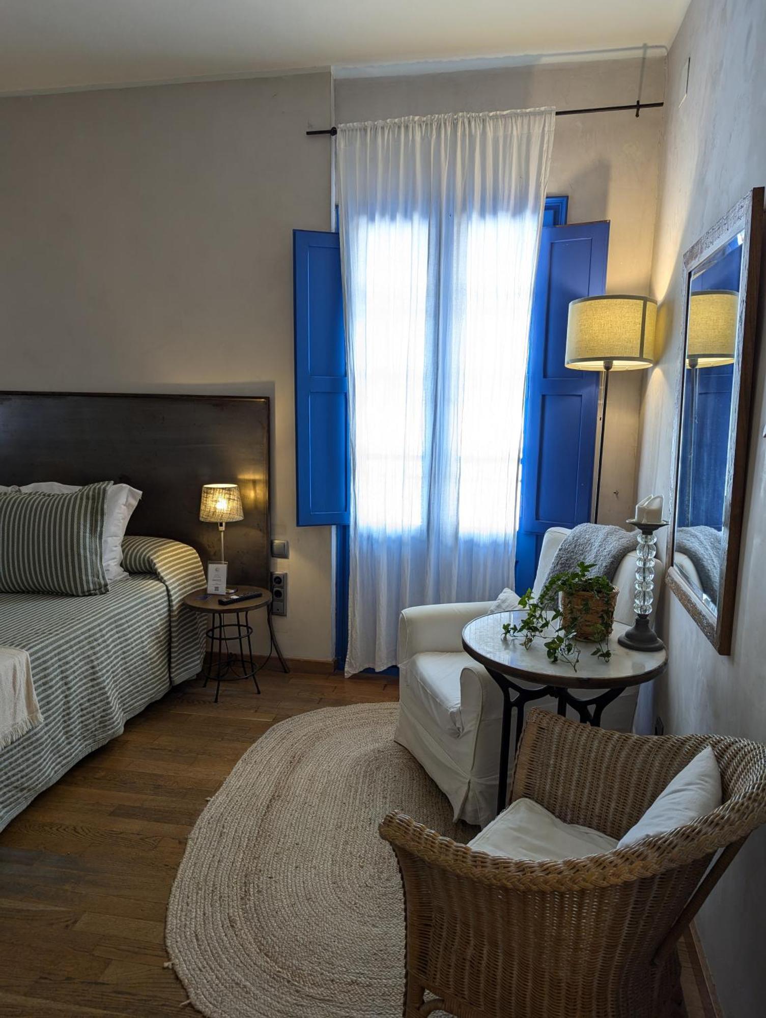 Hostal De La Placa - Hotel Boutique Cabrils Luaran gambar